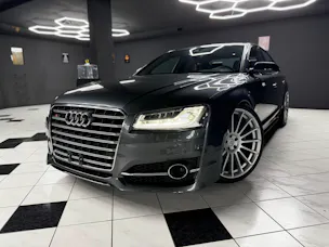 Audi S8 4.0 TFSI V8 quattro tiptronic
