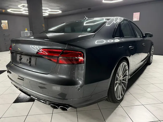 Audi S8 4.0 TFSI V8 quattro tiptronic