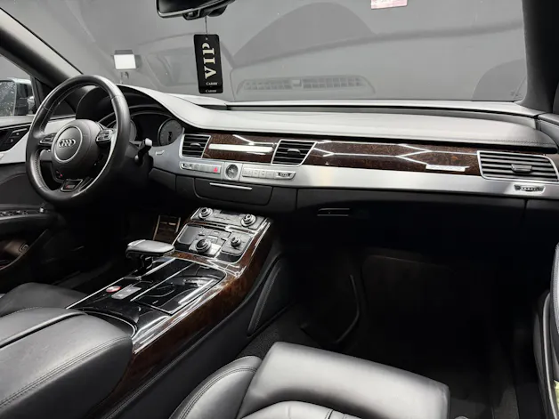 Audi S8 4.0 TFSI V8 quattro tiptronic