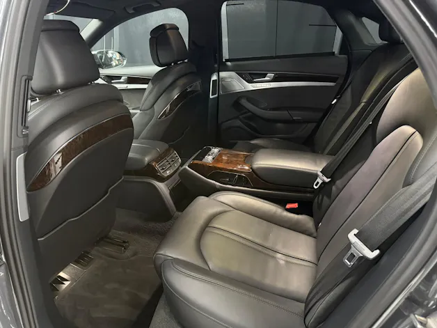 Audi S8 4.0 TFSI V8 quattro tiptronic