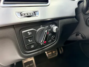 Audi S8 4.0 TFSI V8 quattro tiptronic