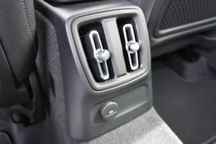 Volvo XC40 T4 PHEV Plus Bright DCT