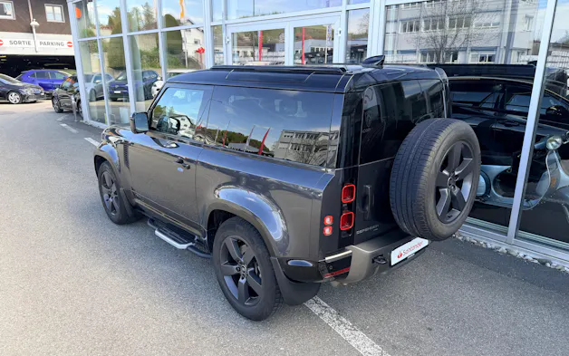 Land Rover Defender 90 P400 I6 X-Dynamic HSE 3.0 AT8