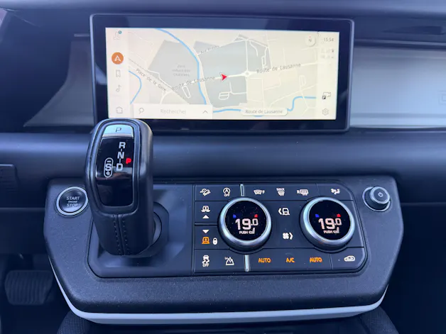 Land Rover Defender 90 P400 I6 X-Dynamic HSE 3.0 AT8