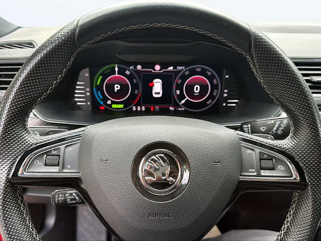 Škoda Superb 1.4 TSI Sport Line PHEV DSG