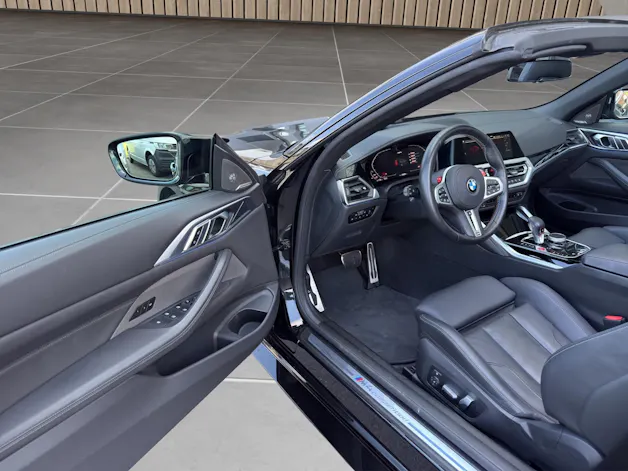BMW M4 Cabrio Competition M xDrive