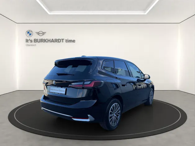 BMW 223i Act. T. xDr. Luxury