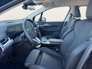 BMW 223i Act. T. xDr. Luxury