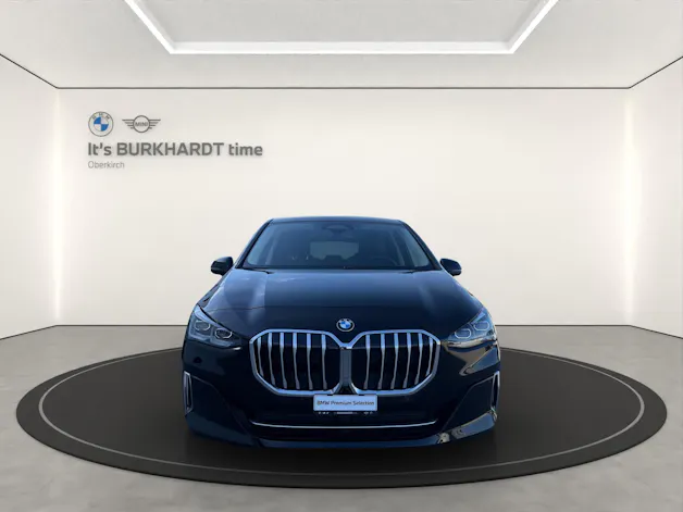 BMW 223i Act. T. xDr. Luxury
