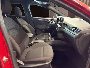 Ford Focus 1.0 mHEV ST Line X
