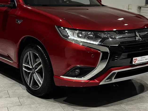 Mitsubishi Outlander 2.4 PHEV Diamond 4WD Automatic