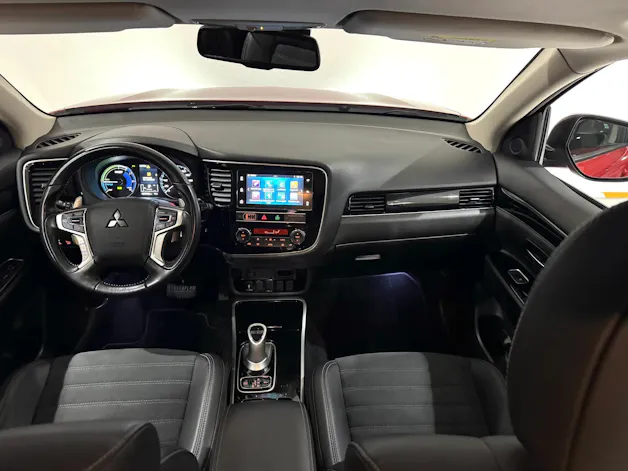 Mitsubishi Outlander 2.4 PHEV Diamond 4WD Automatic