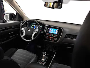Mitsubishi Outlander 2.4 PHEV Diamond 4WD Automatic