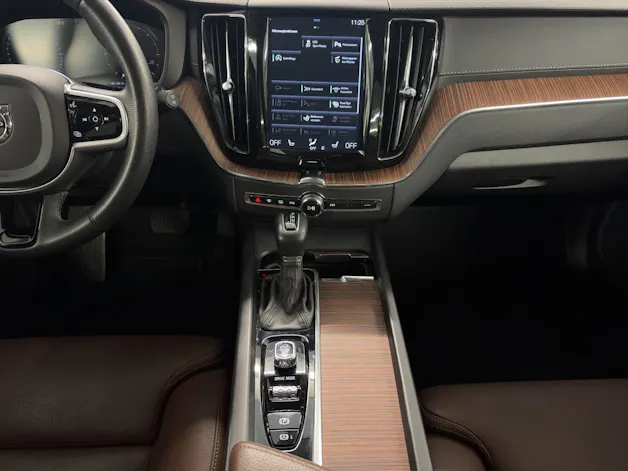 Volvo XC60 B4 Diesel Mild Hybrid AWD Inscription Geartronic