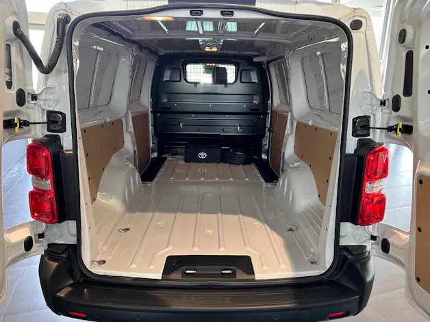 Toyota Proace EV 75kWh Long Active