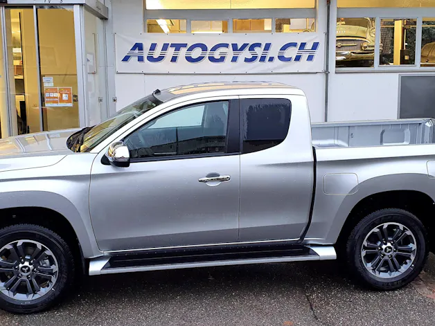 Mitsubishi L 200 2.4 ClubCab Sport