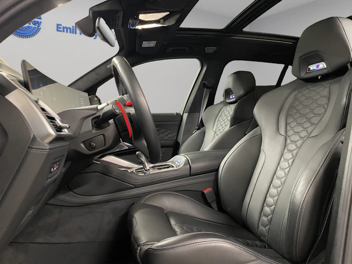 Fahrzeugbild BMW X5M