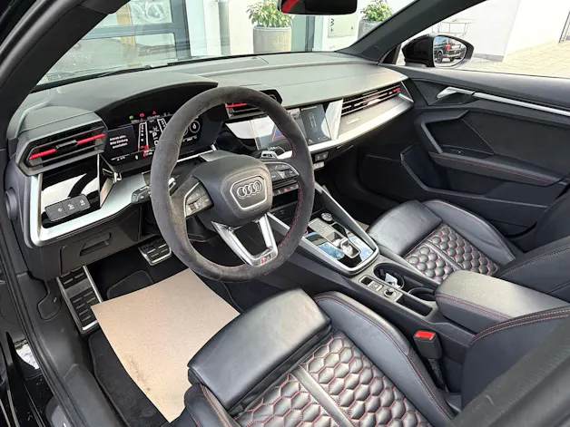Audi RS3 Sportback 2.5 TSI quattro S-tronic