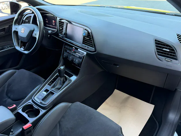 SEAT Leon ST 2.0 TSI Cupra 300 4 Drive DSG
