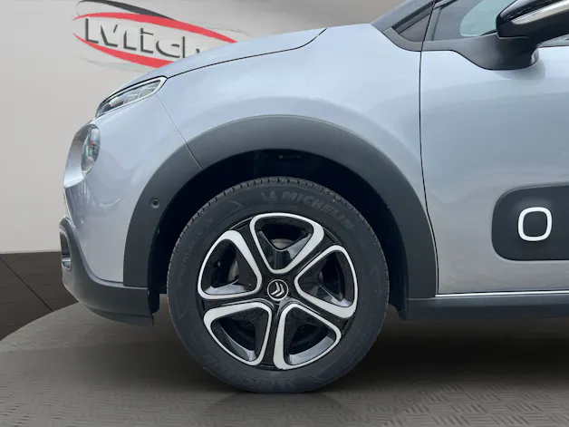CITROEN C3 1.2 PureTech Shine / Totwinkelassistent / Rückfahrkamera / Frisch ab MFK & Service, Zahnriemen ersetzt, neue Bremsen