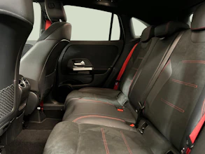 https://vehicle.imgix.net/4280021/a32e1009-8927-489c-b6b4-95a08ba80af7.jpg