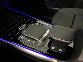 https://vehicle.imgix.net/4280021/a3978476-3748-4a21-b53d-b4a7f4bcb3b5.jpg