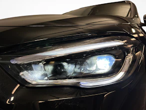 https://vehicle.imgix.net/4280021/b309dcef-fed7-4112-8d19-11cb5f9d7d8e.jpg