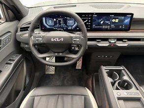 https://vehicle.imgix.net/4280028/66dbd297-f9b4-4e0a-bd61-01cbdcaadba1.jpg