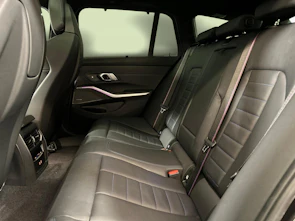 Fahrzeugbild BMW 330e xDrive Touring