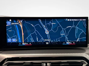 Fahrzeugbild BMW 330e xDrive Touring