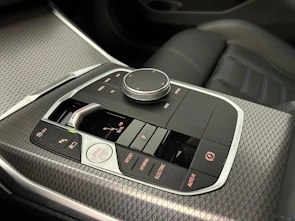 Fahrzeugbild BMW 330e xDrive Touring