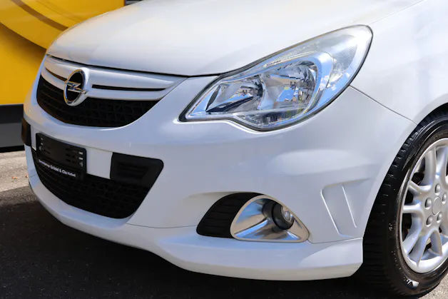 Opel Corsa 1.6 T OPC