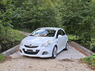 OPEL Corsa 1.6 T OPC