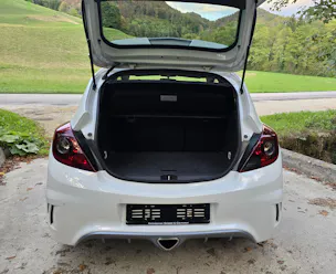 OPEL Corsa 1.6 T OPC