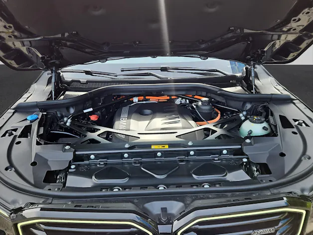 BMW XM 50e Plug-in Hybrid