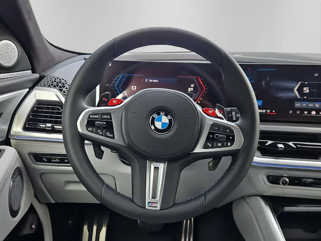 BMW XM 50e Plug-in Hybrid