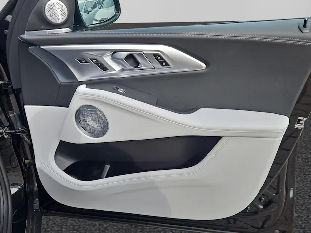 BMW XM 50e Plug-in Hybrid