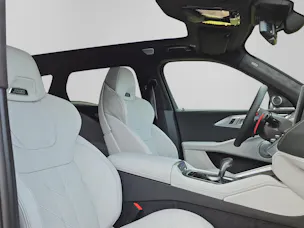 BMW XM 50e Plug-in Hybrid