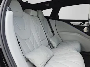 BMW XM 50e Plug-in Hybrid