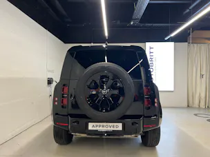 Land Rover Defender 110 2.0 P300e X-Dynamic HSE
