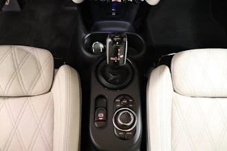 https://vehicle.imgix.net/4280066/f7638126-d096-483f-a571-75a84bb175ca.JPG