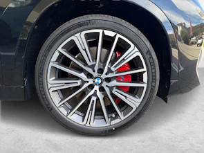 Fahrzeugbild BMW iX1 30 xDrive
