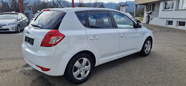 Kia Ceed 1.4 CVVT Seven