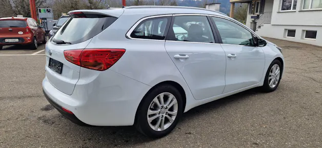 Kia Ceed Sportswagon 1.6 GDi FIFA World Cup Edition