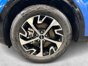 https://vehicle.imgix.net/4280183/5bd9c6c8-8b82-41ed-aa85-9fb13c193c6e.jpg