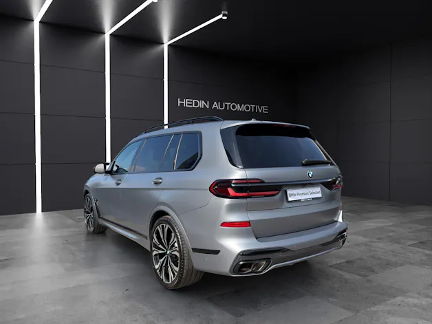 BMW X7 M60i