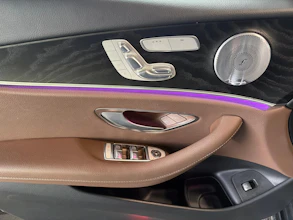 https://vehicle.imgix.net/4280254/2f44f2f9-660f-42bb-8a01-91437b93f910.jpg