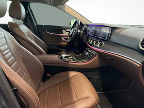 image du véhicule MERCEDES-BENZ E 220 d Avantgarde 4matic