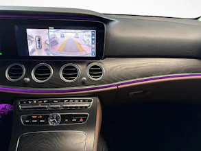 https://vehicle.imgix.net/4280254/ca041058-fd00-488e-8f30-2fc04418263c.jpg