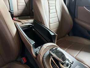 https://vehicle.imgix.net/4280254/db73a662-c236-467d-b175-3f96fe8633fd.jpg